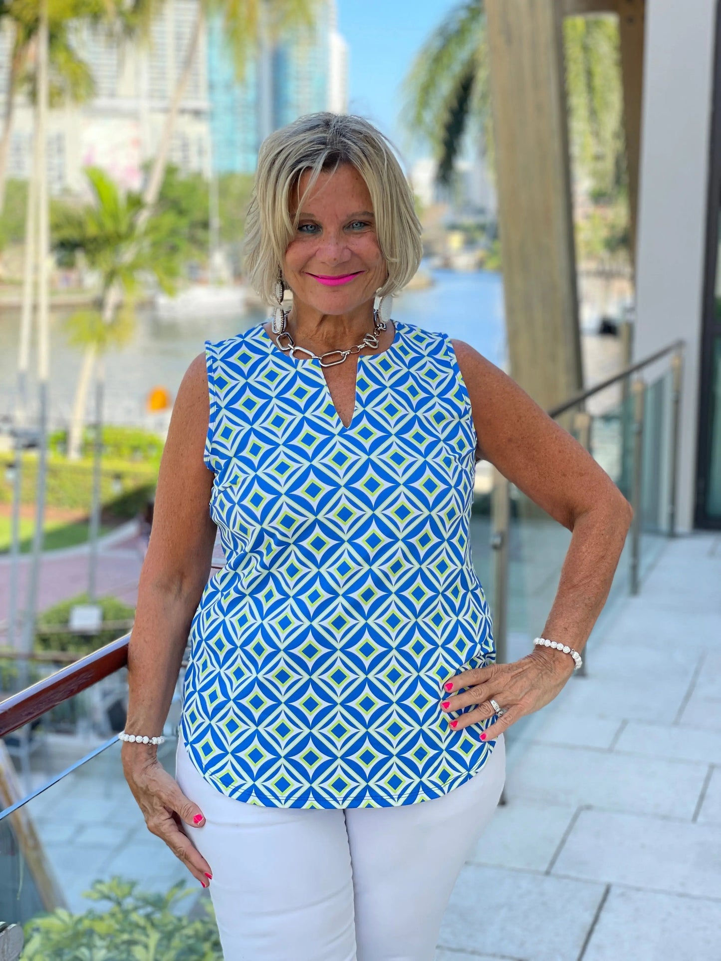 AQUA DIAMONDS SLEEVELESS V NECK