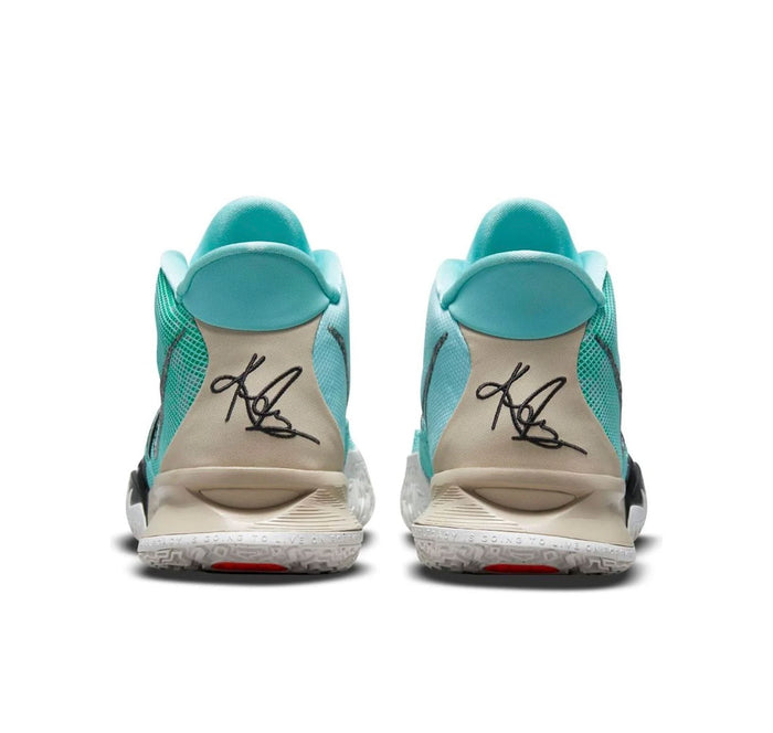 Nike Kyrie 7 "Copa"