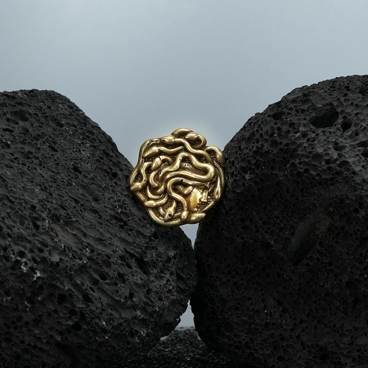 MEDUSA UNBOUND BROOCH