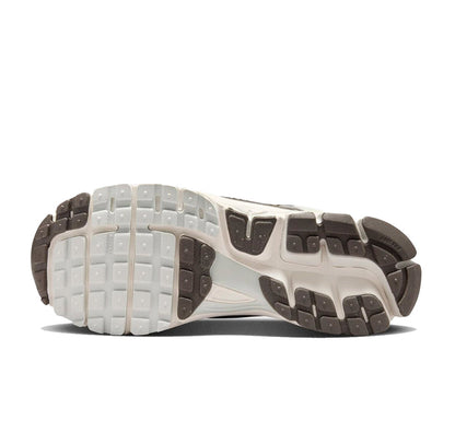 Nike Zoom Vomero 5 Light Bone Ironstone