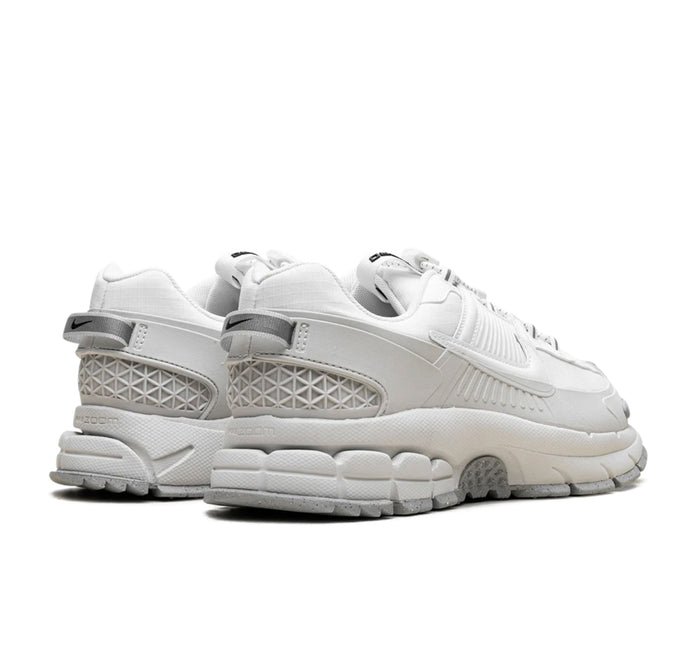 Nike Zoom Vomero Roam Summit White